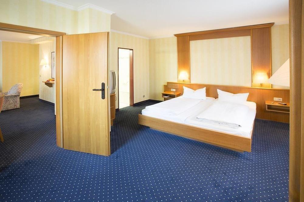 Trip Inn Hotel Frankfurt Airport روزلسهايم المظهر الخارجي الصورة